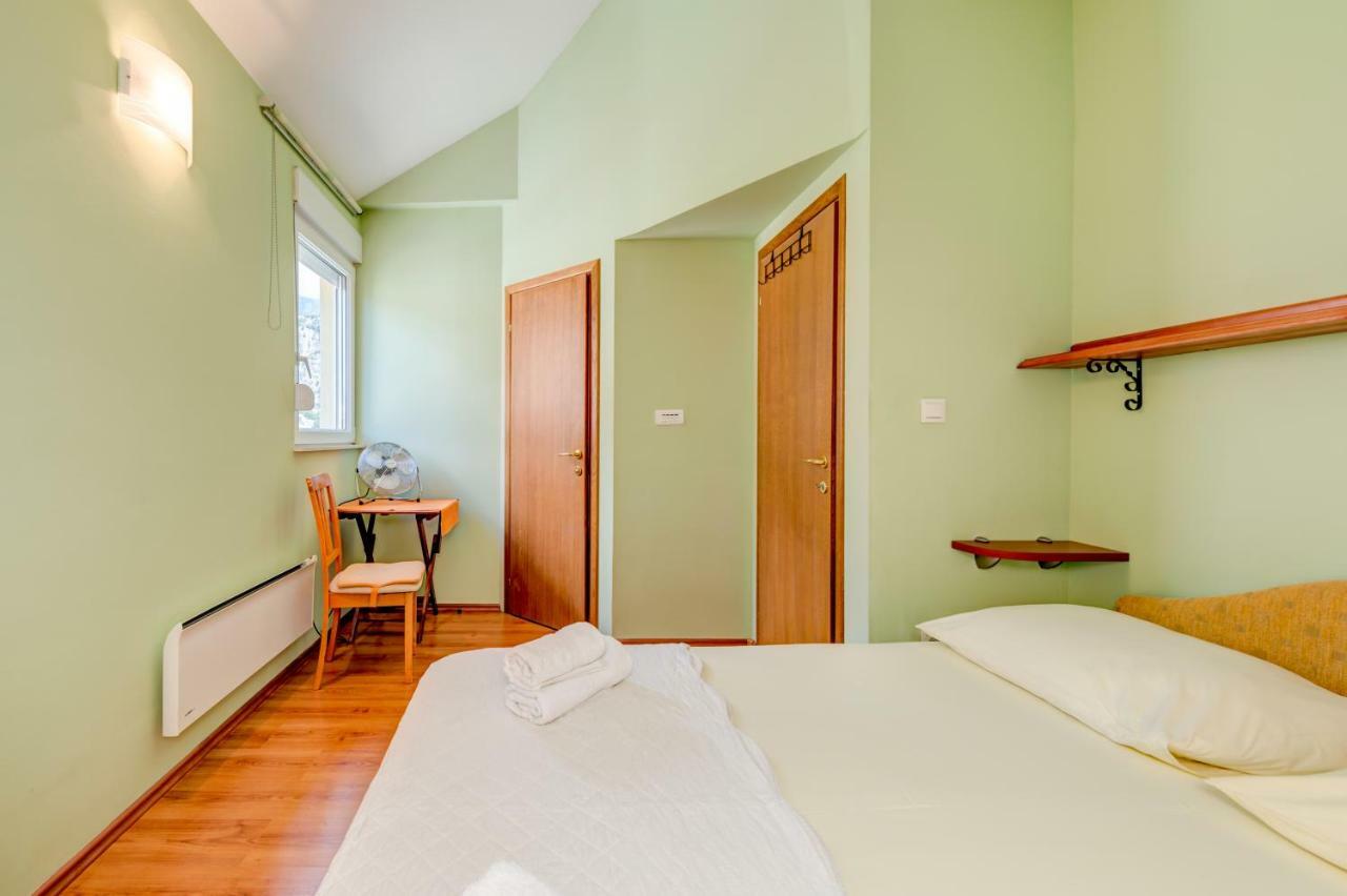 Natali Apartment Omis Exterior photo